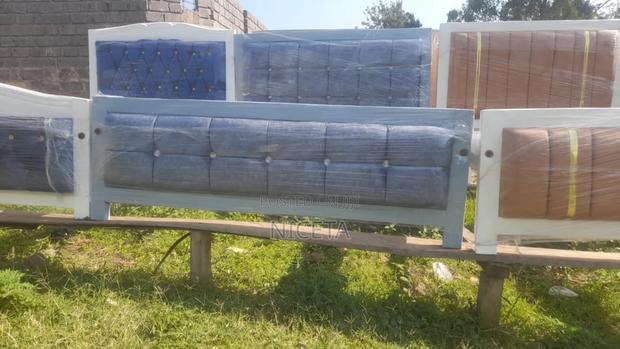 Box Patten Mocket Bed 5by6 - main view