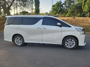 Toyota Vellfire 2016 White