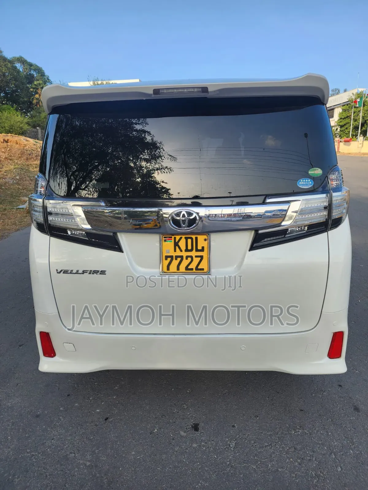 Toyota Vellfire 2016 White