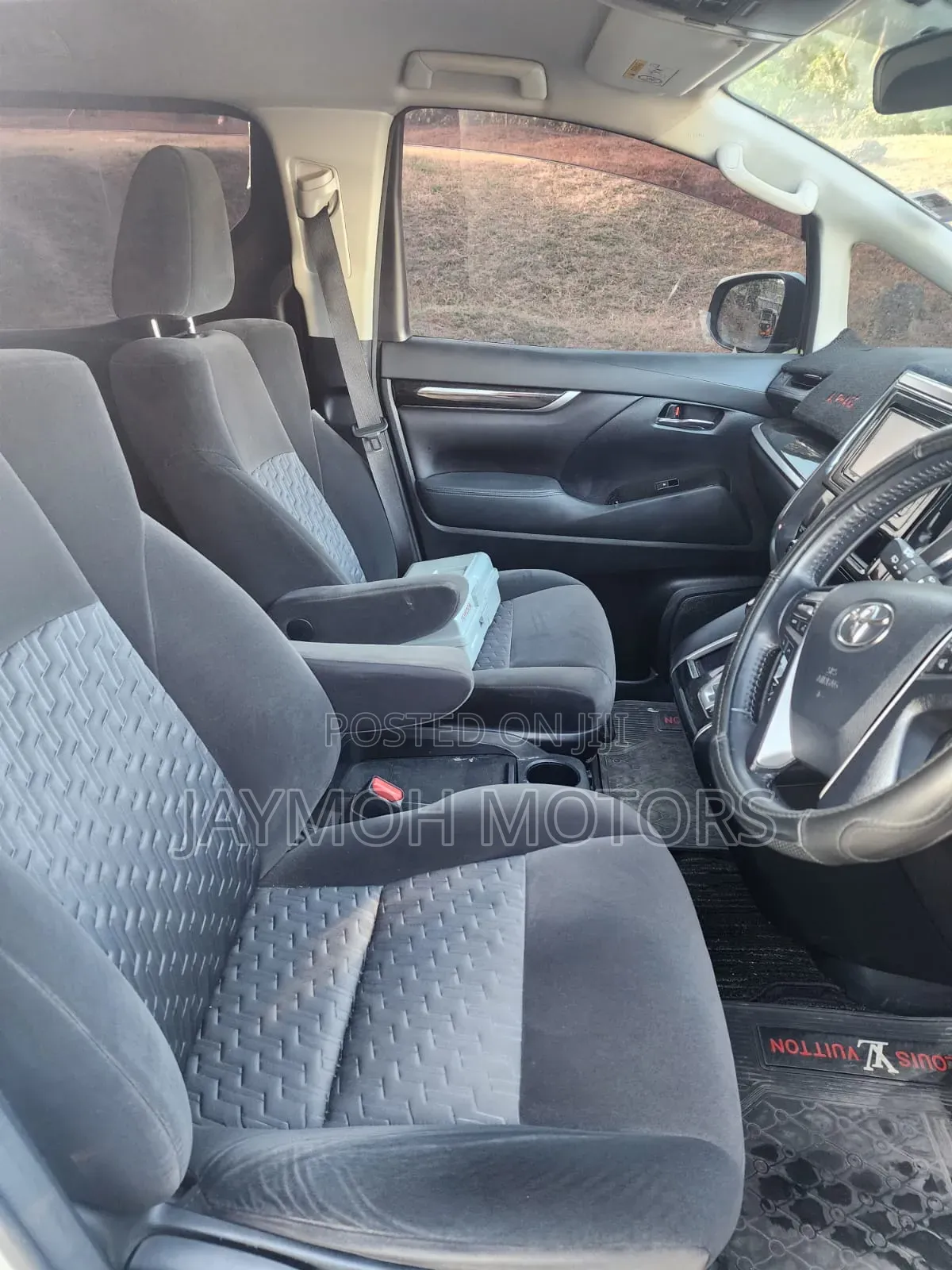 Toyota Vellfire 2016 White