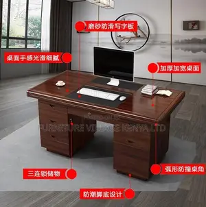 Office Furniture: 1.4 Meters Solid Frame Desk for Executives