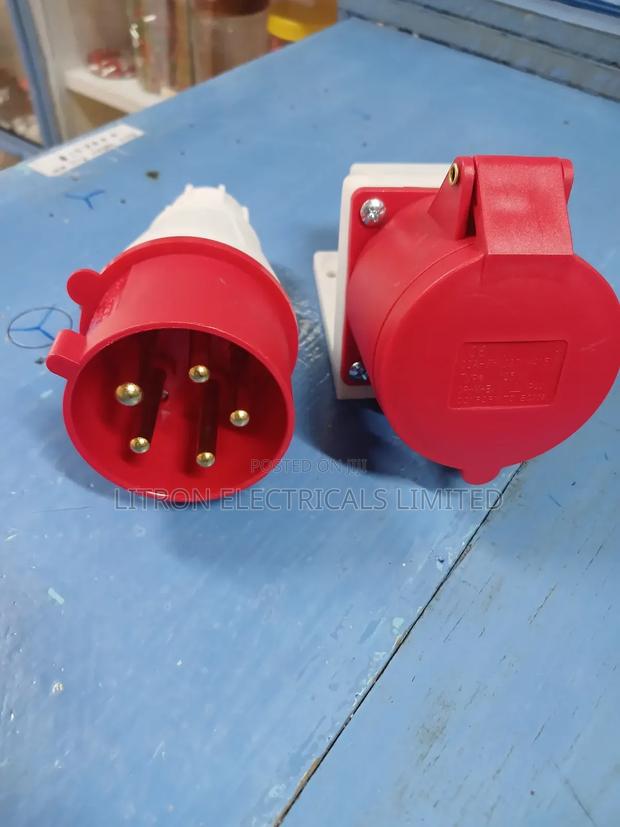 Industrial Plugs 5pin - main view