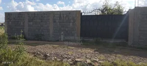 40 by 60 Plot With Perimeter Wall, Gate and Water