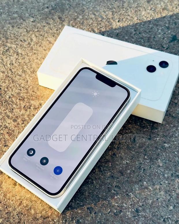 New Apple iPhone 13 128 GB White - thumbnail 5