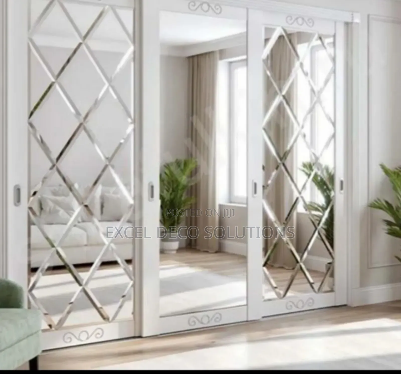 "Aurora Diamond Mirror