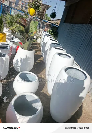 Fibreglass Flower Pots ( Canna Pot)