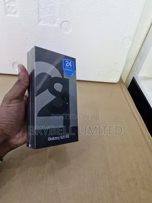 New Samsung Galaxy S21 5G 128 GB Silver