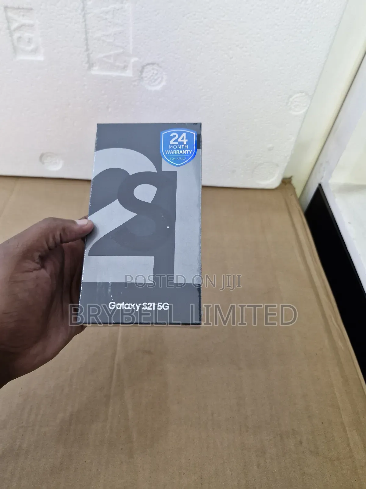 New Samsung Galaxy S21 5G 128 GB Silver