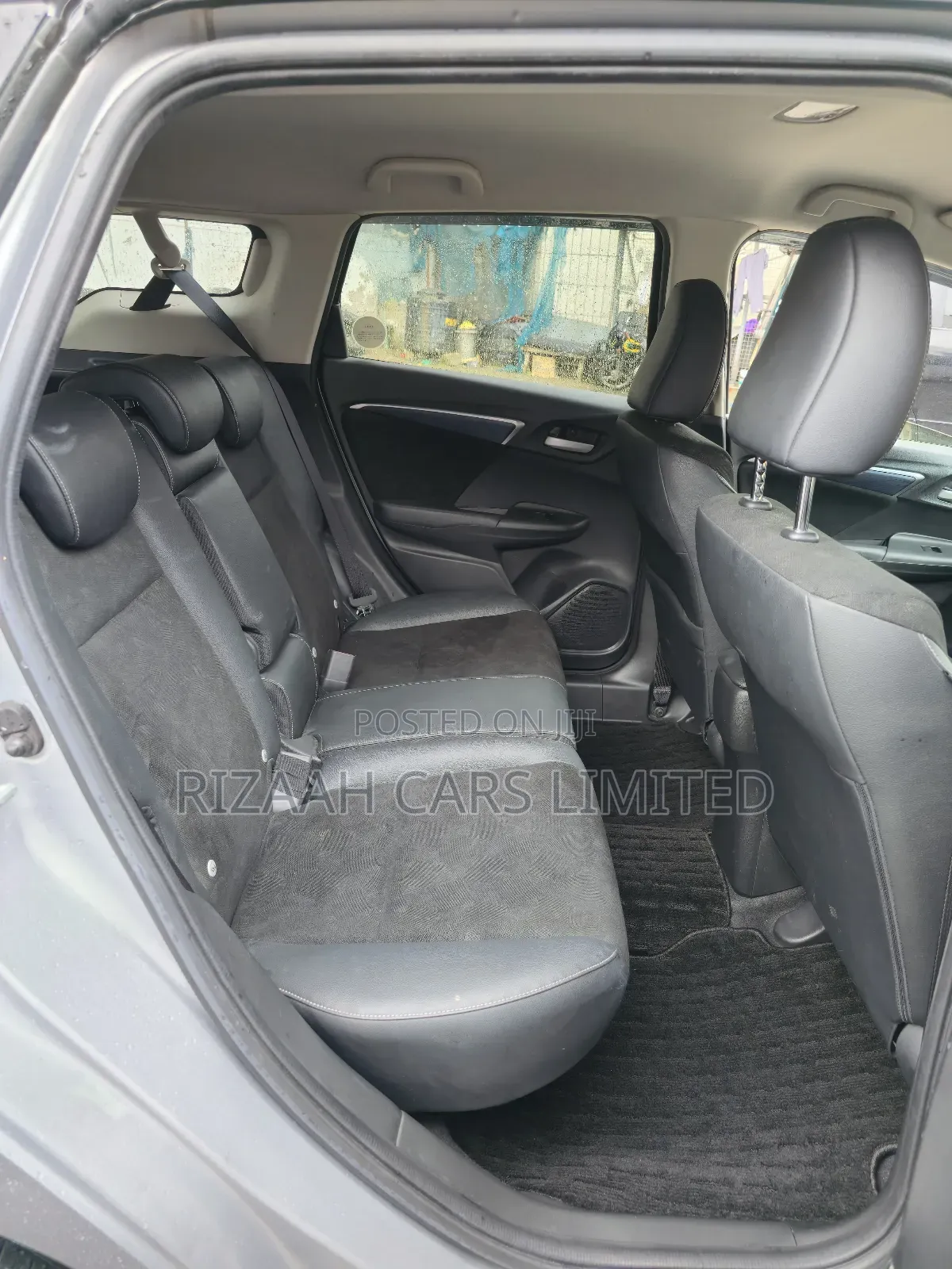 Honda Fit Shuttle 1.5 Hybrid 2WD 2018 Silver