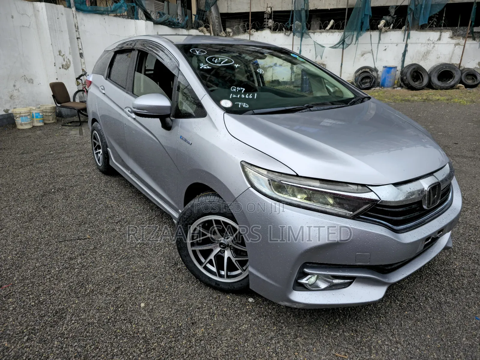 Honda Fit Shuttle 1.5 Hybrid 2WD 2018 Silver