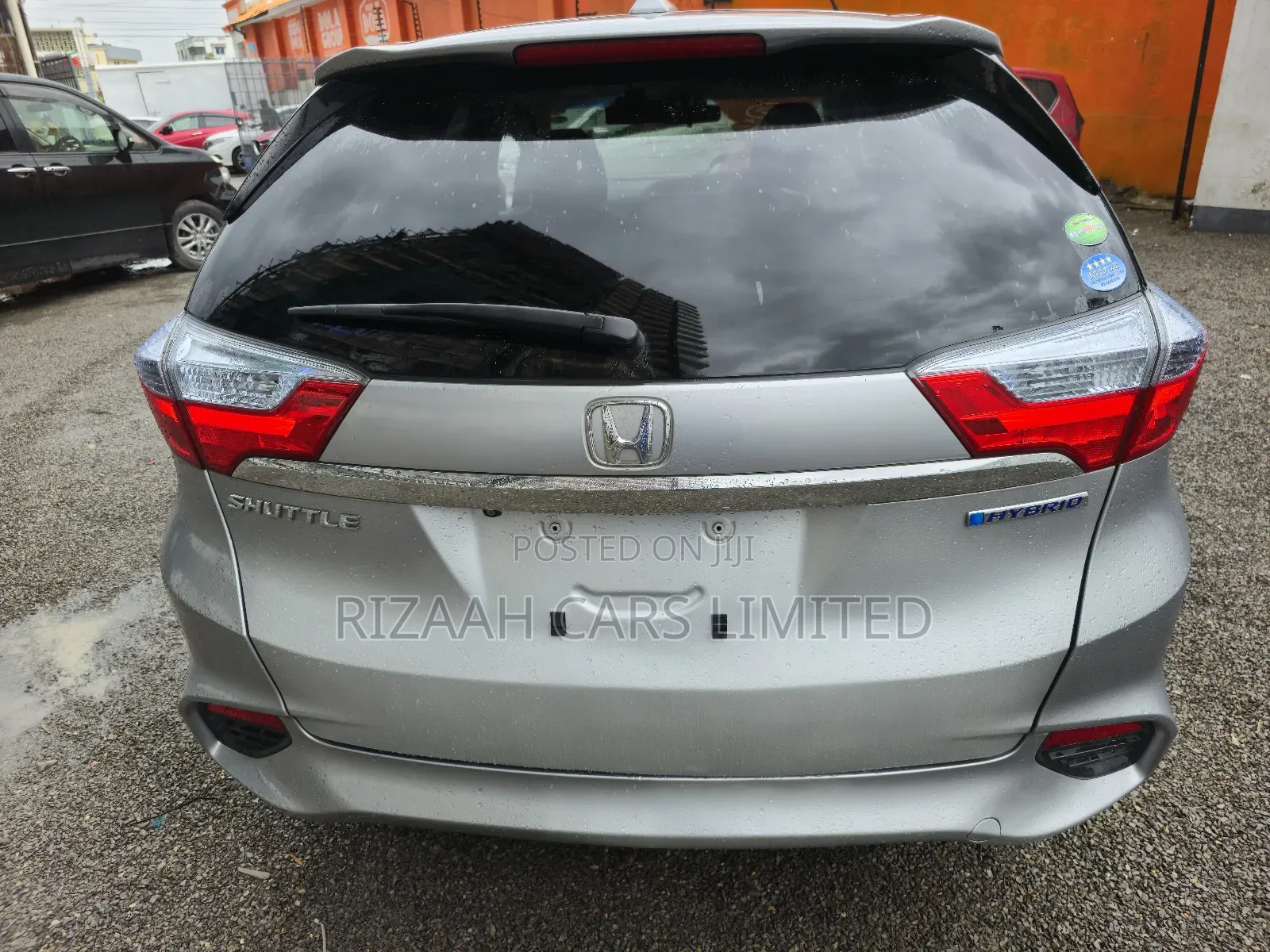 Honda Fit Shuttle 1.5 Hybrid 2WD 2018 Silver