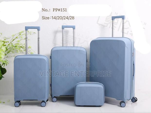 4in1 Luxurious Suitcase - thumbnail 3