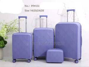 4in1 Unbreakable Luxurious Suitcase - thumbnail 2