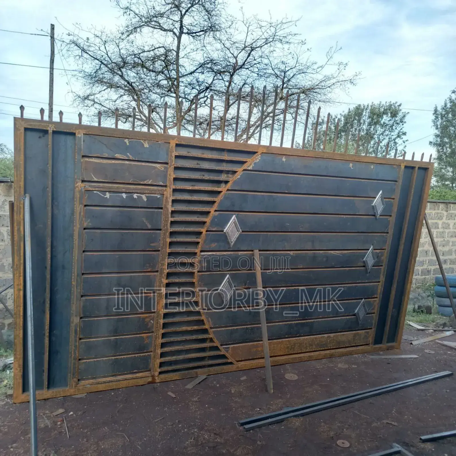Simple Gates