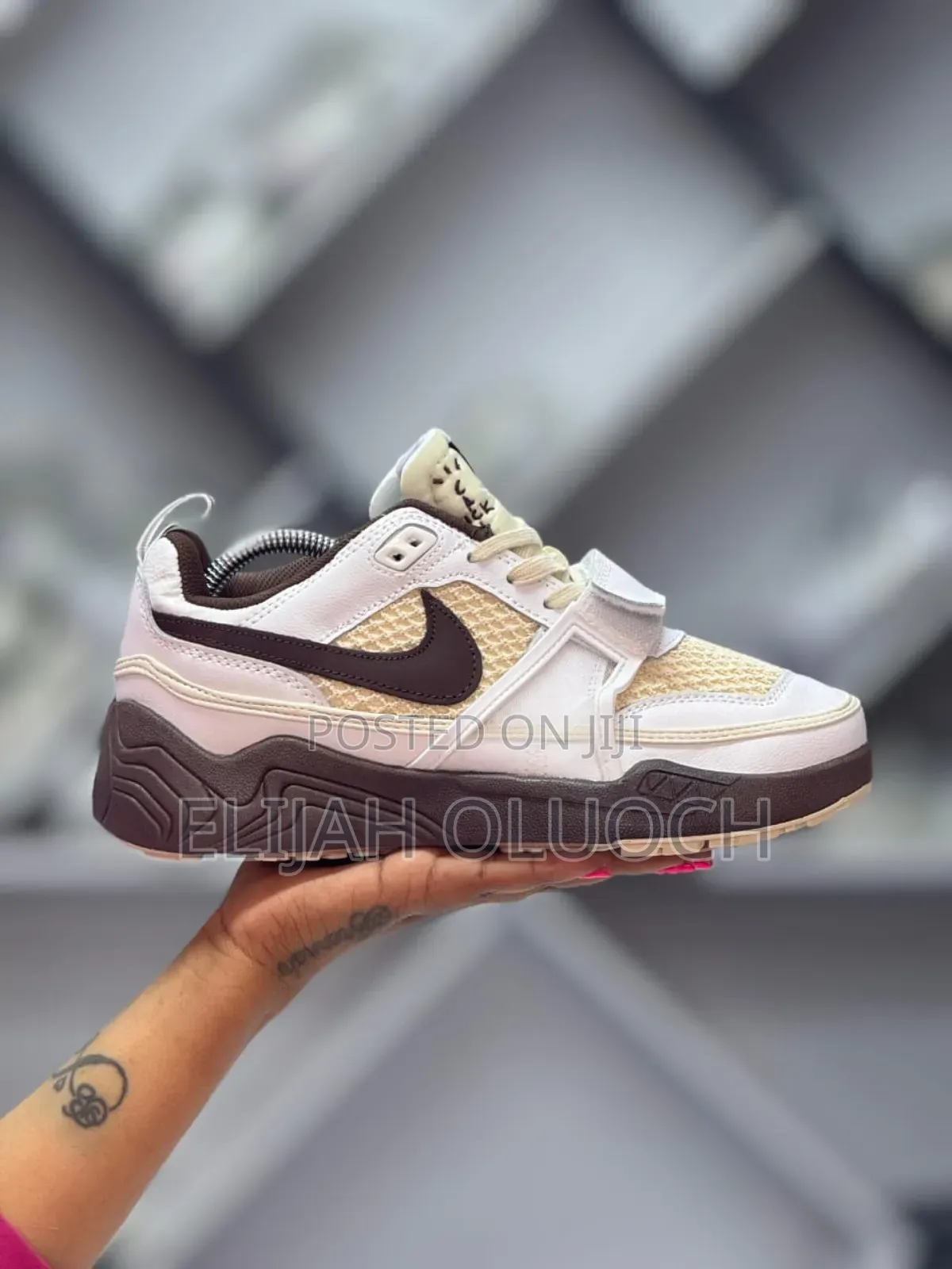 Travis Scott X Nike Zoom Field Jaxx "Light Chocolate "