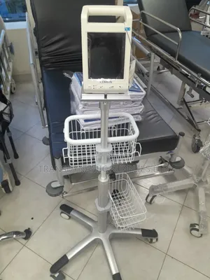 Comen Vital Signs Monitor With Stand