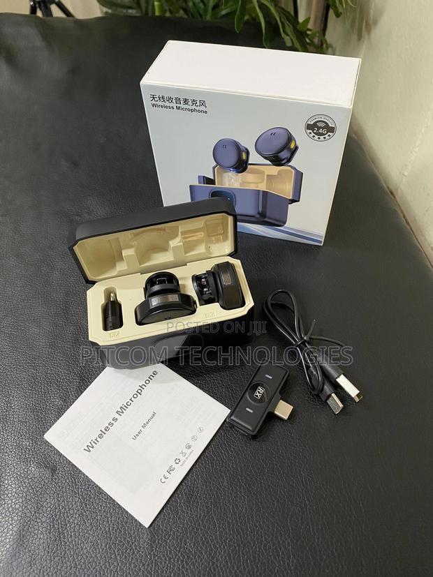 Dual Wireless Microphone With Charging Case - thumbnail 2