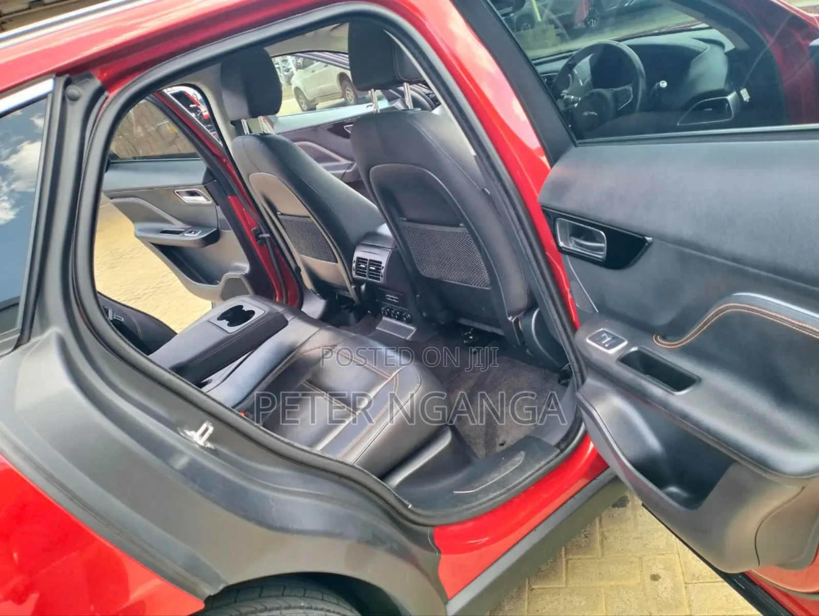 Jaguar F-Pace 20d Premium AWD 2019 Red