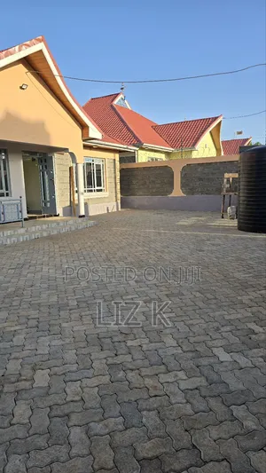 3bdrm Bungalow in Mugutha, Ruiru for sale