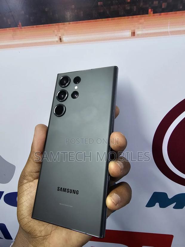 Samsung Galaxy S23 Ultra 256 GB Black - main view