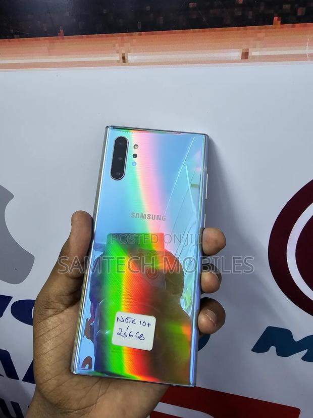 Samsung Galaxy Note 10 Plus 256 GB Silver - main view