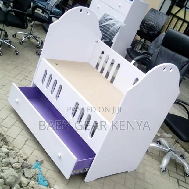 Plain White Hill Top Baby Cot - thumbnail 2