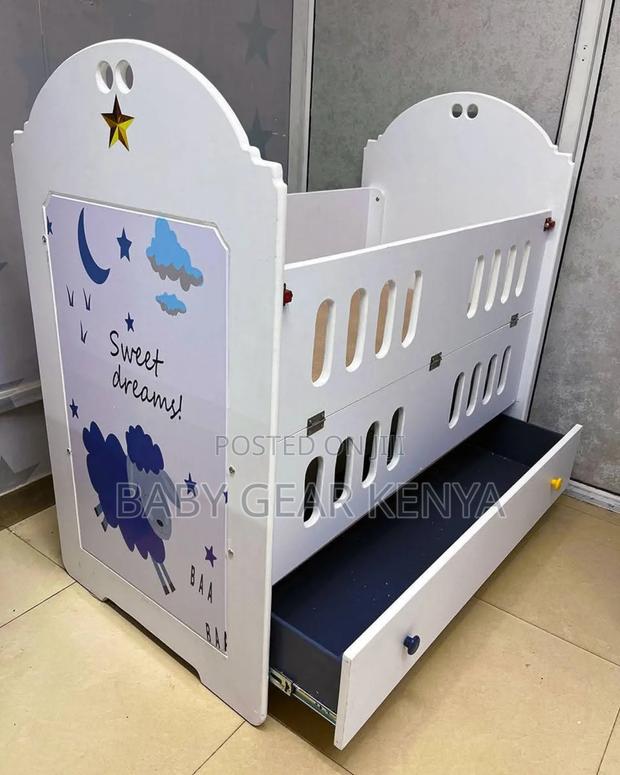 Plain White Hill Top Baby Cot - thumbnail 3