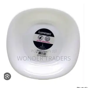 *Set of 6 Luminarc Square White Plates