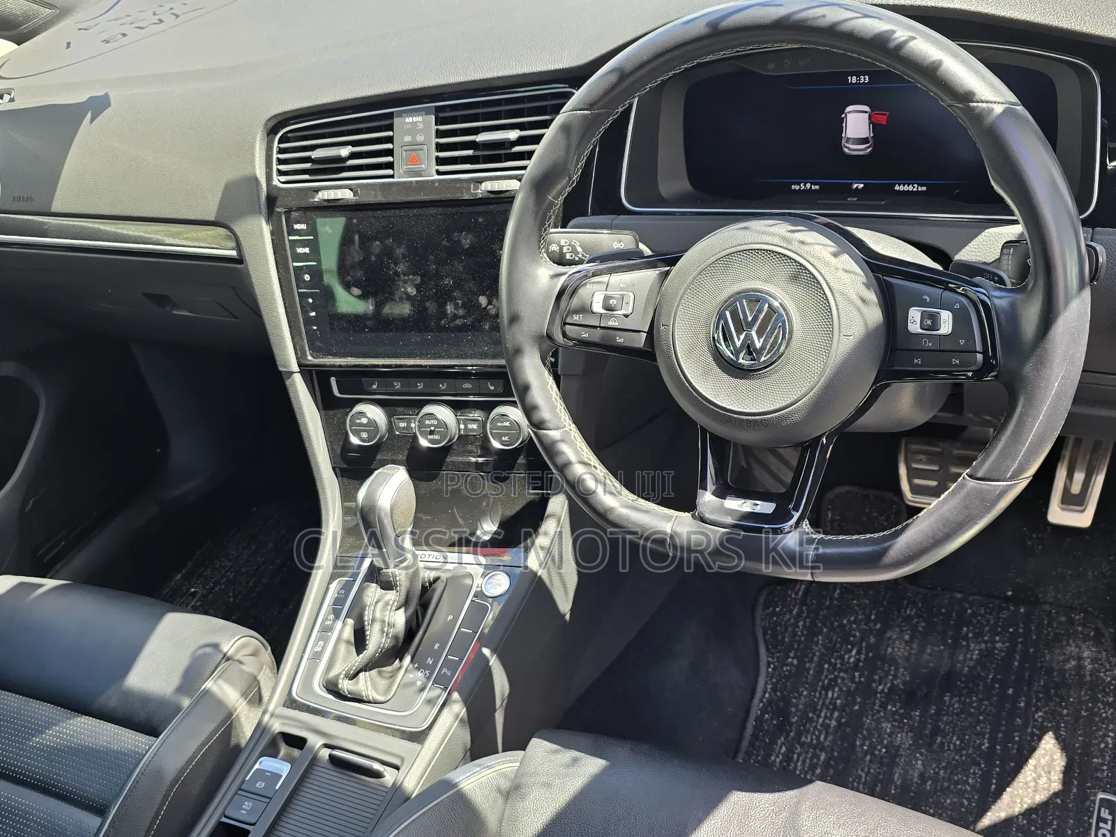 Volkswagen Golf R 4-Door w/DCC & Navigation 2019 Blue