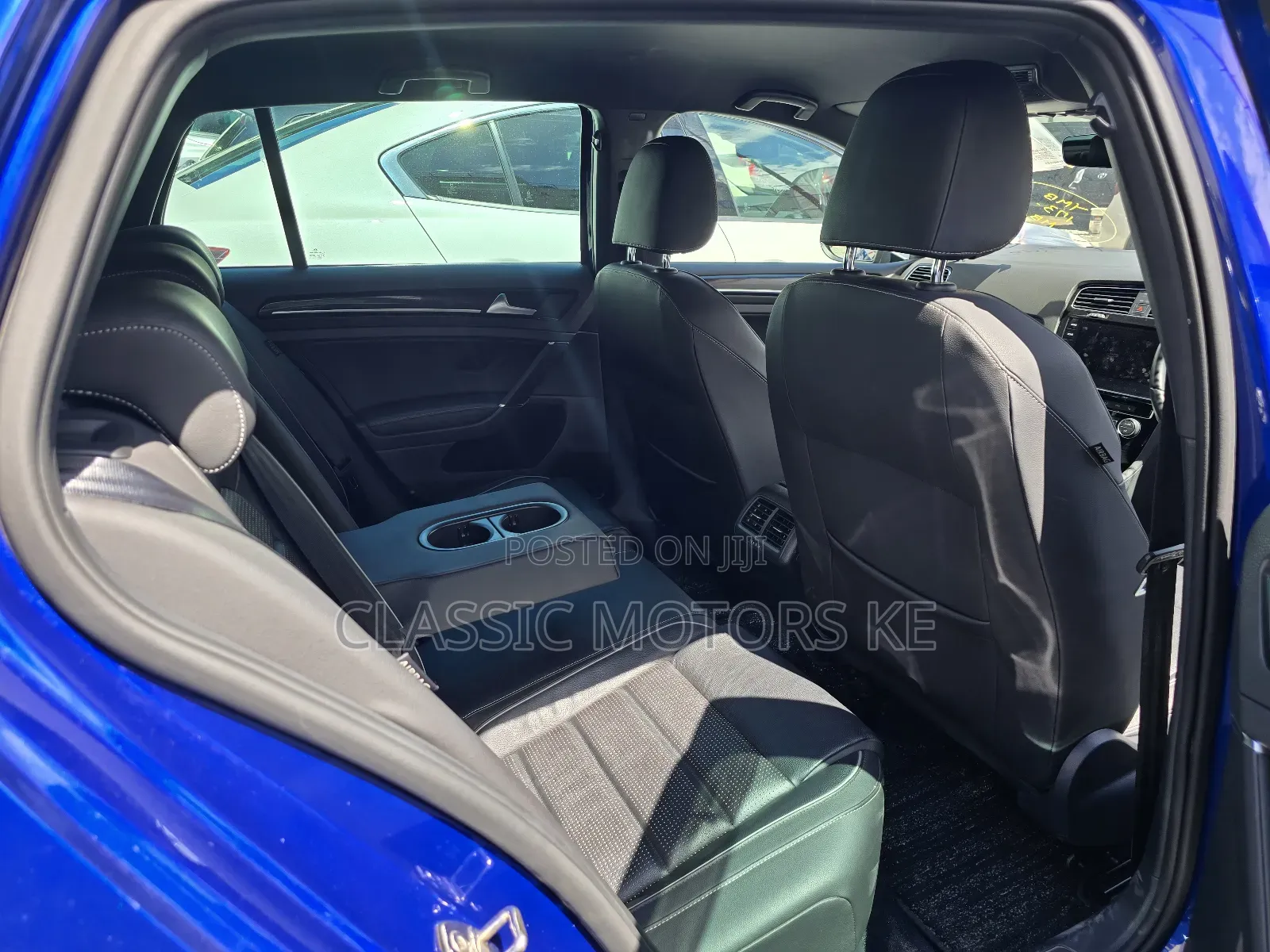 Volkswagen Golf R 4-Door w/DCC & Navigation 2019 Blue