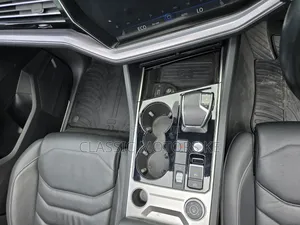Volkswagen Touareg 2020 Gray