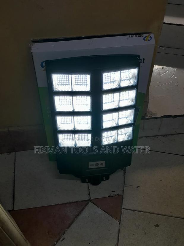 Powerful Solar Street Lights 600 Watts With Motion Sensor - thumbnail 2