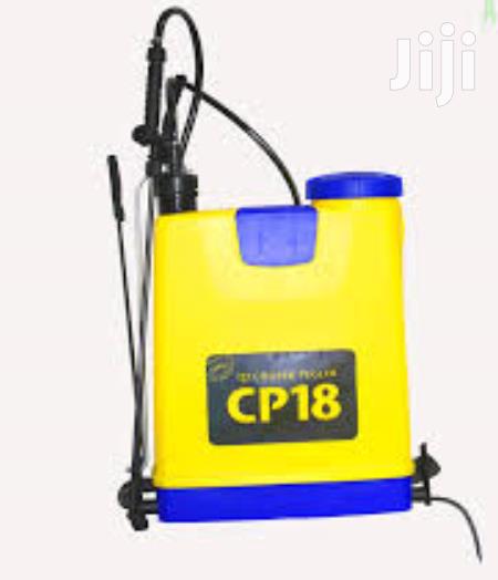New Knapsack Sprayer Pump Used To Spray Liquids Medicine, Disinfector