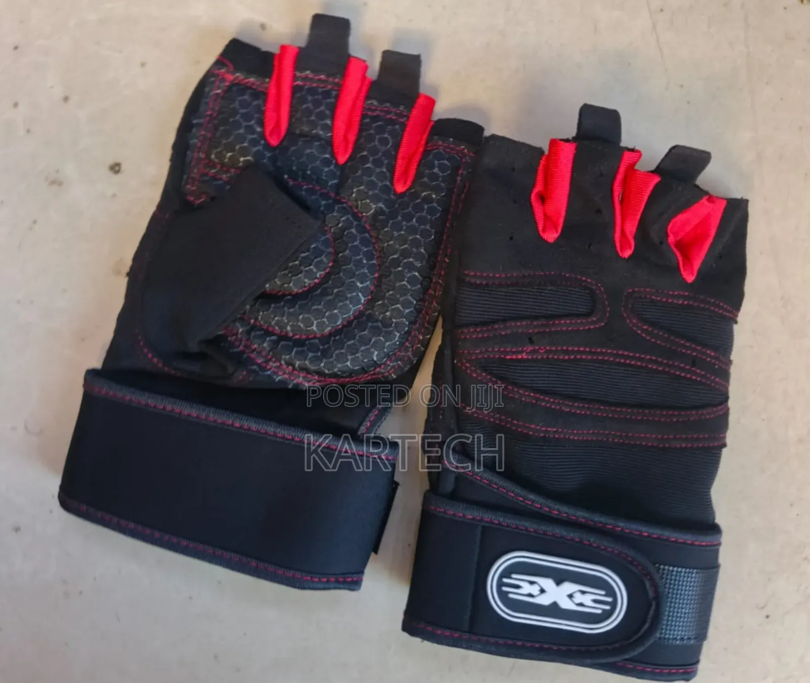 Gym or Workout Gloves