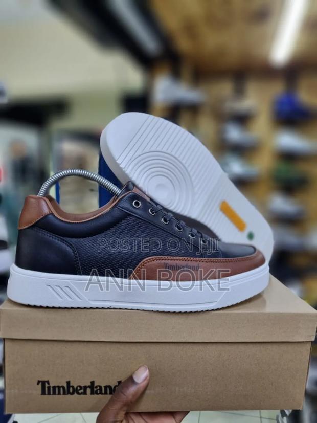 Timberland Grey 
40-45 at 3450/- - thumbnail 2