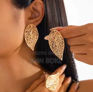 New in *3 Pc Matching Statement Earrings - main view