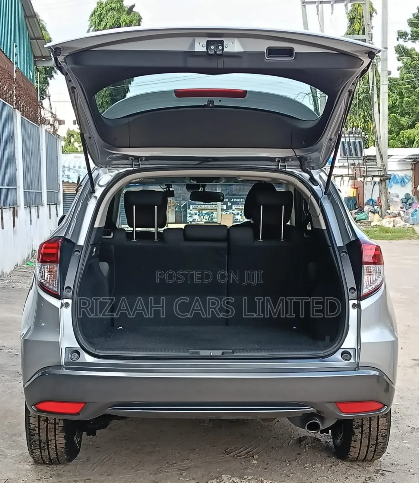 Honda Vezel 1.5 Hybrid 4WD 2018 Silver
