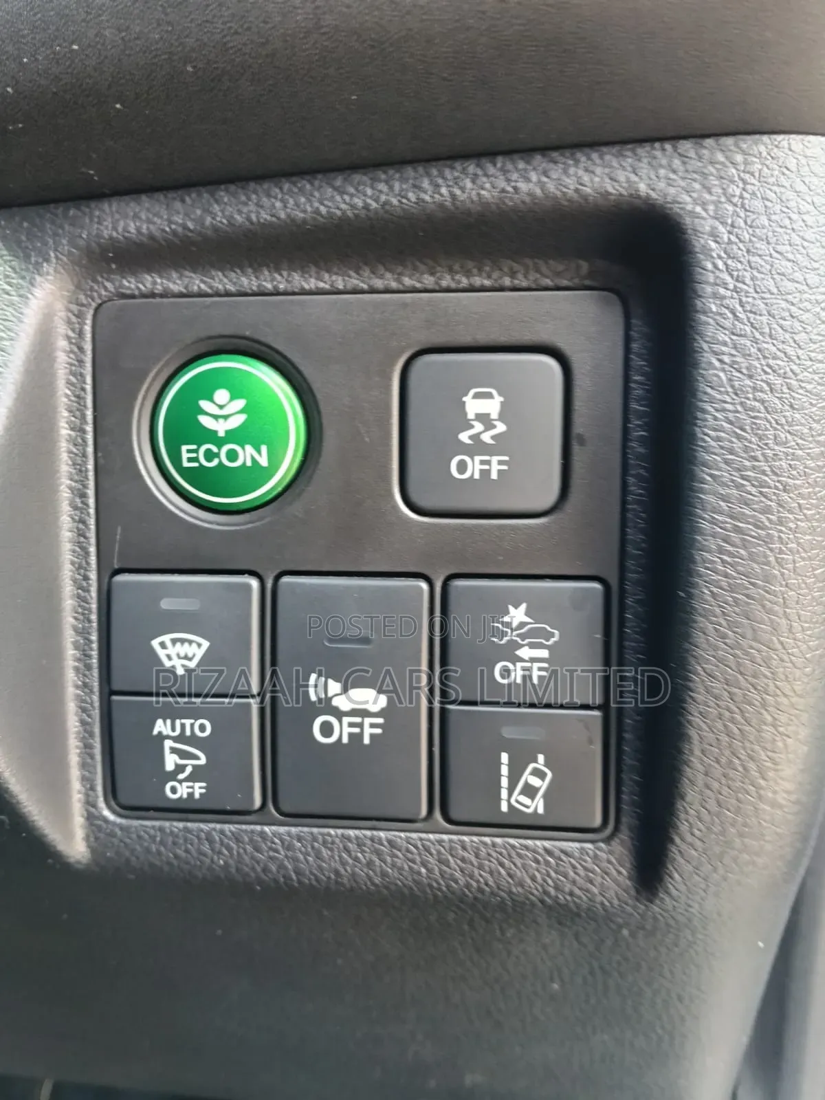 Honda Vezel 1.5 Hybrid 4WD 2018 Silver