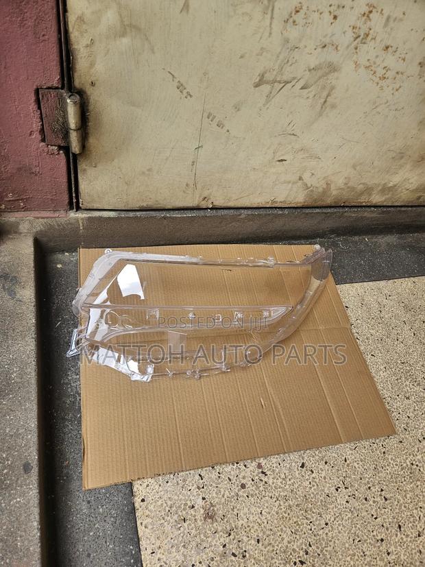 Headlight Lens Toyota Alphard 18/21 - main view