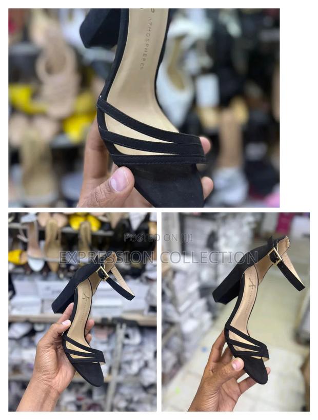 Open Classy Wedges Black Heels