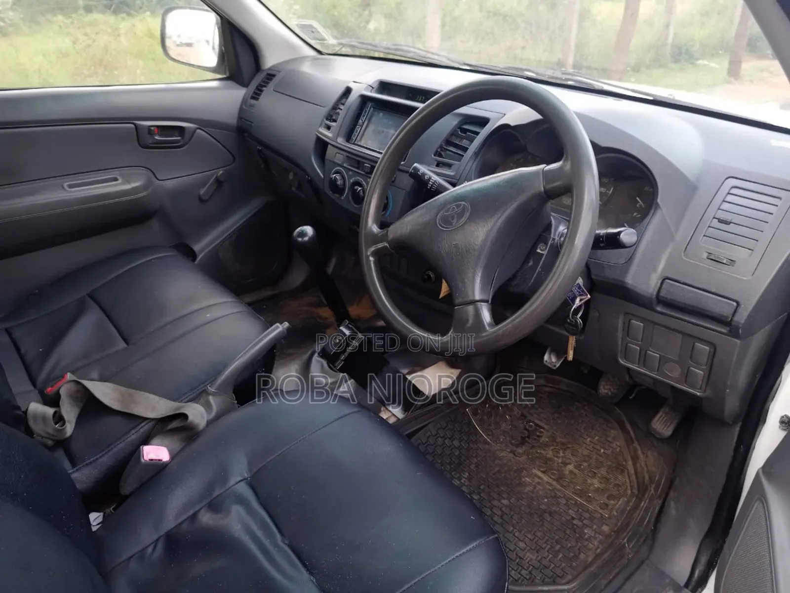 Toyota Hilux 2.5 D-4D SRX 2011 Pearl