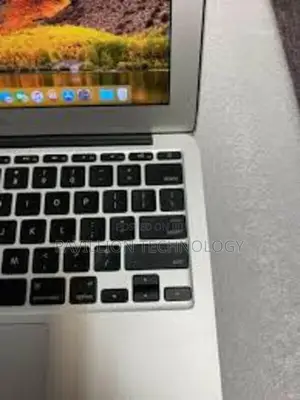 Laptop Apple MacBook 4GB Intel Core I5 SSD 128GB