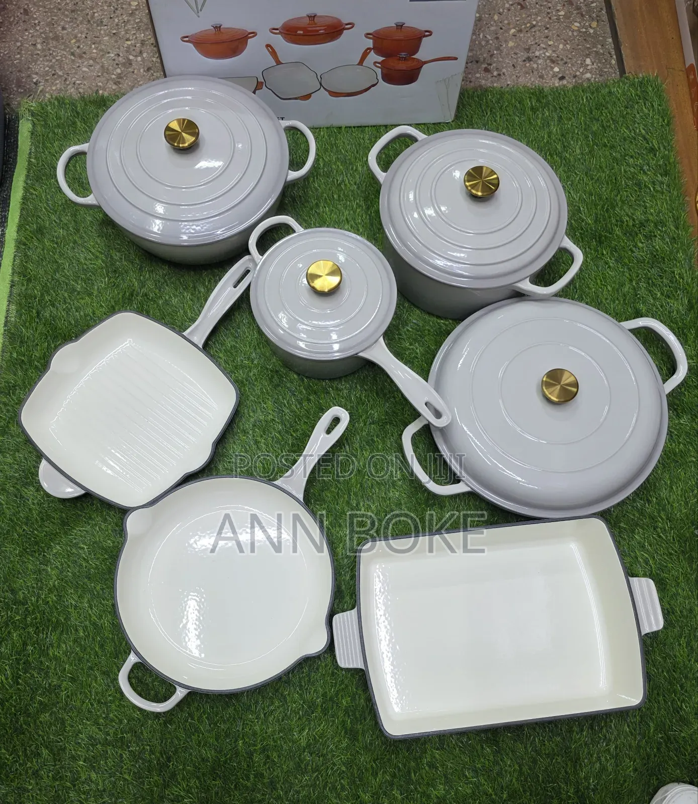 All Sets Have Gold Nobes 3 Silicon Spoons  