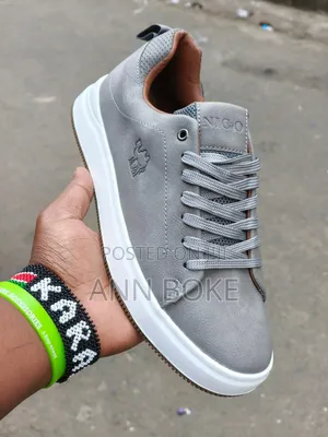 *Quality Nigo Casual Size 39 ____45