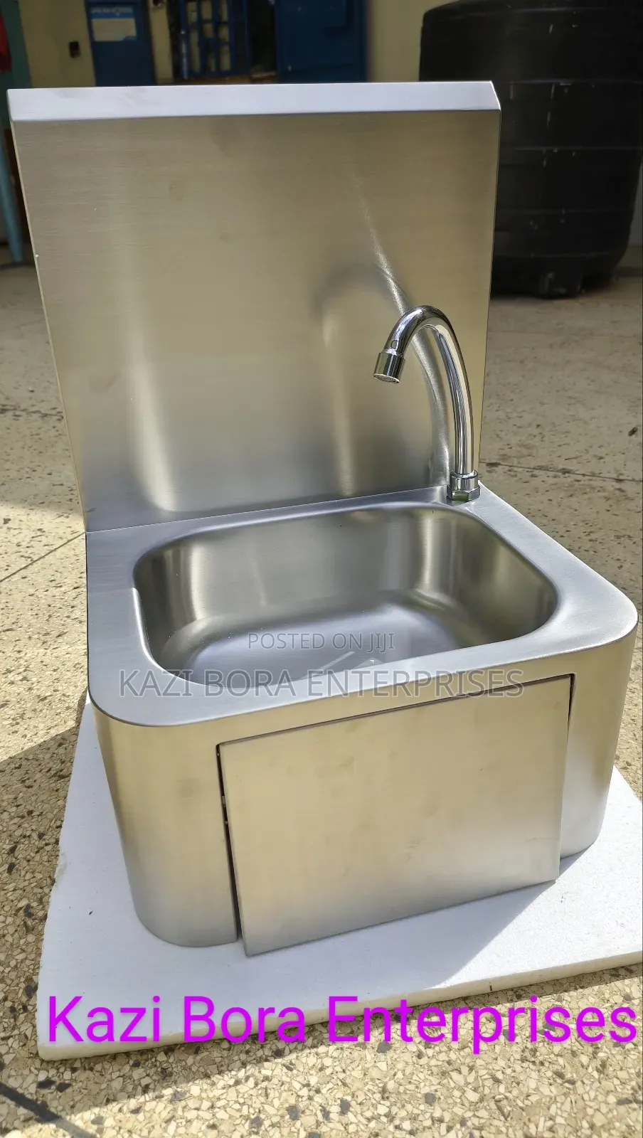 Knee Operated Stainless Steel Hand Wash Sink/Basin