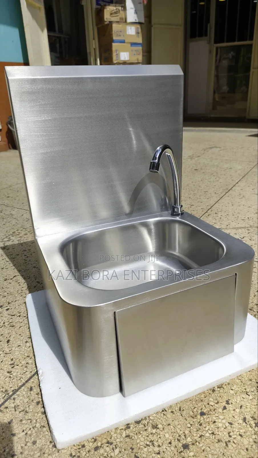 Knee Operated Stainless Steel Hand Wash Sink/Basin
