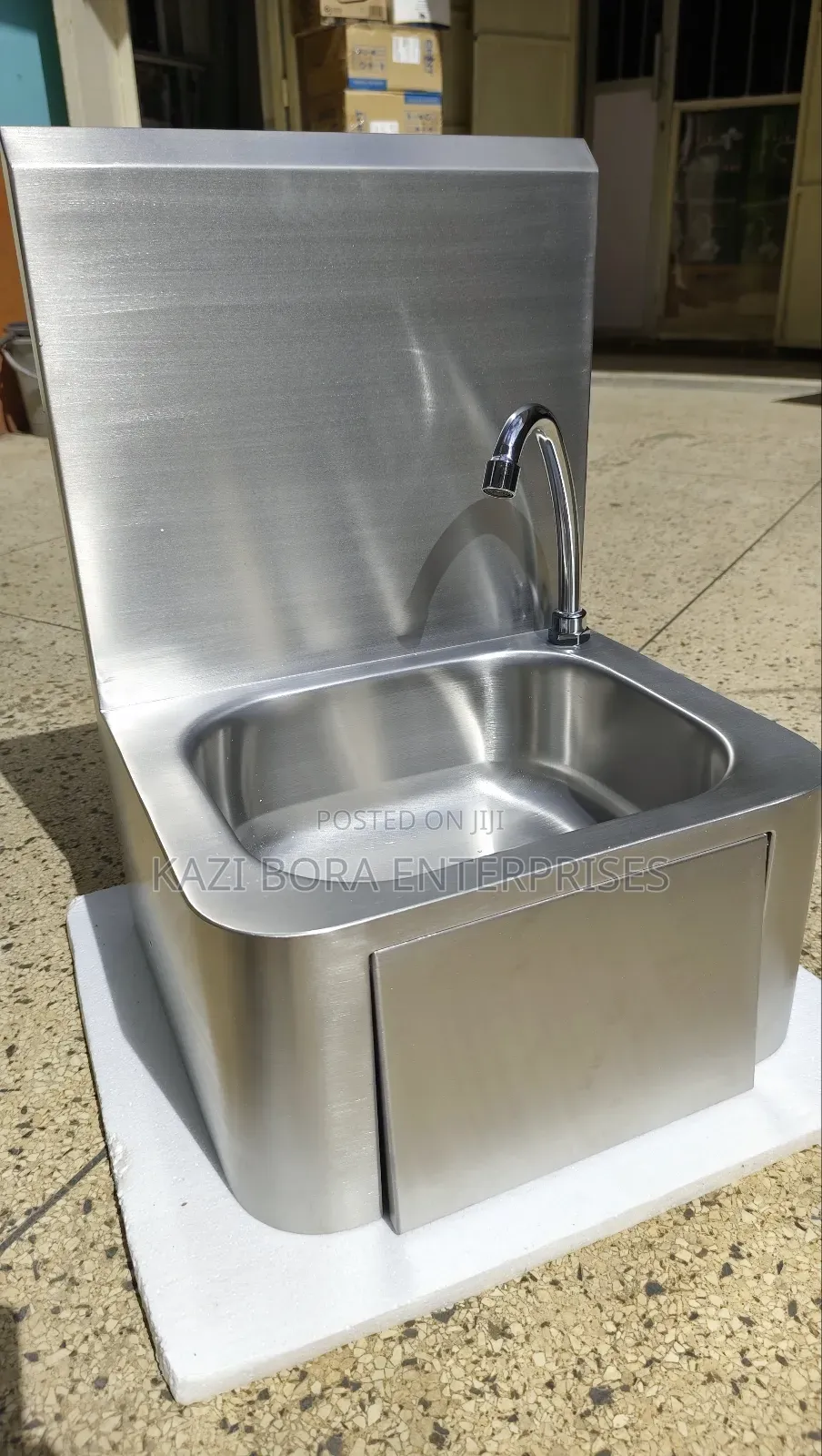 Knee Operated Stainless Steel Hand Wash Sink/Basin