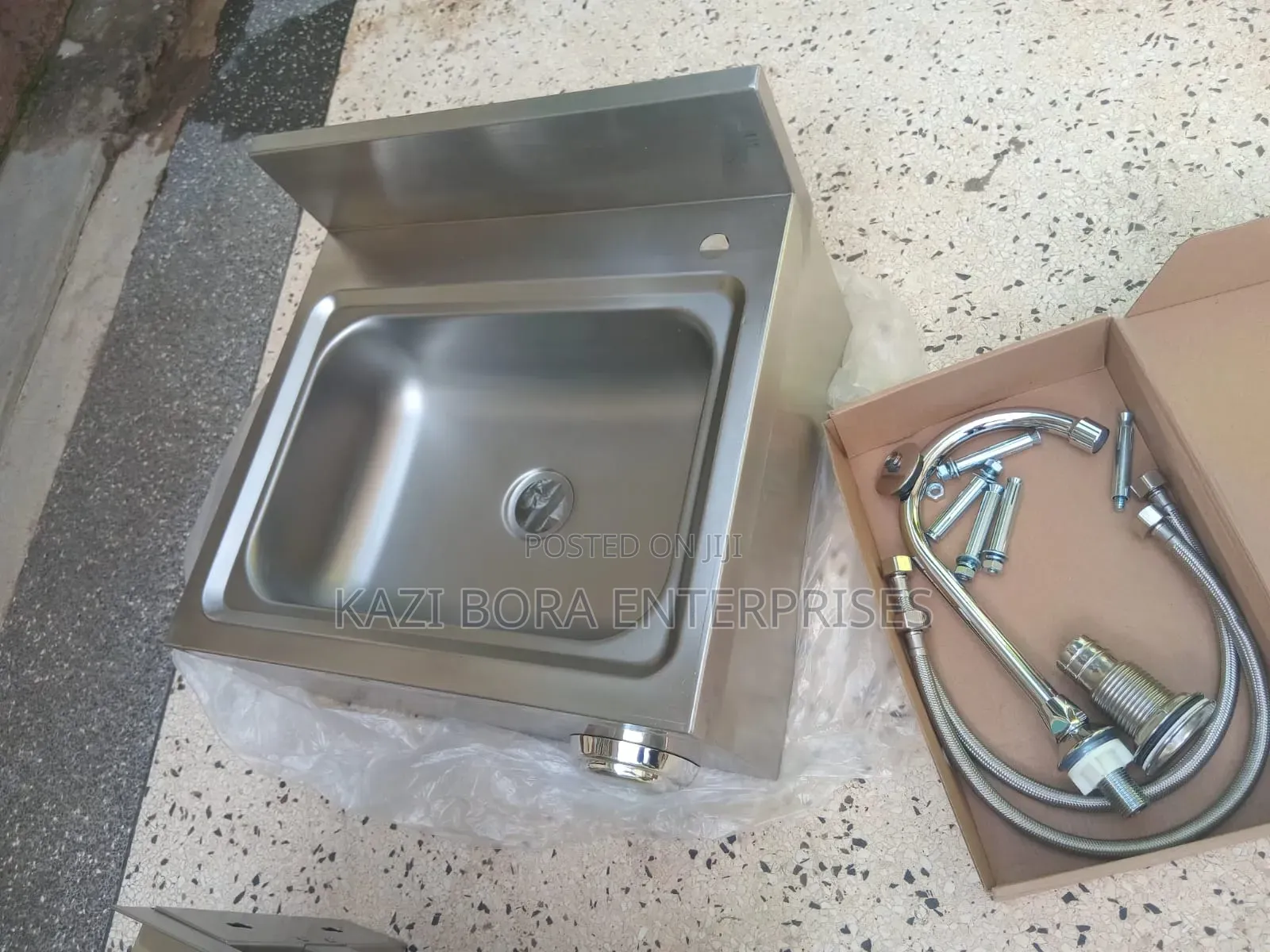 Knee Operated Stainless Steel Hand Wash Sink/Basin