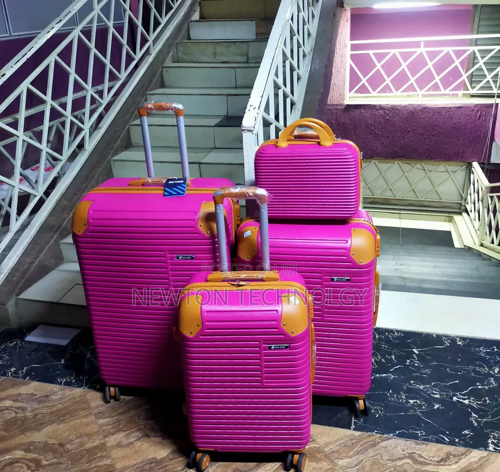 Suitcase Suitcase Luxurious Fiber 4in1