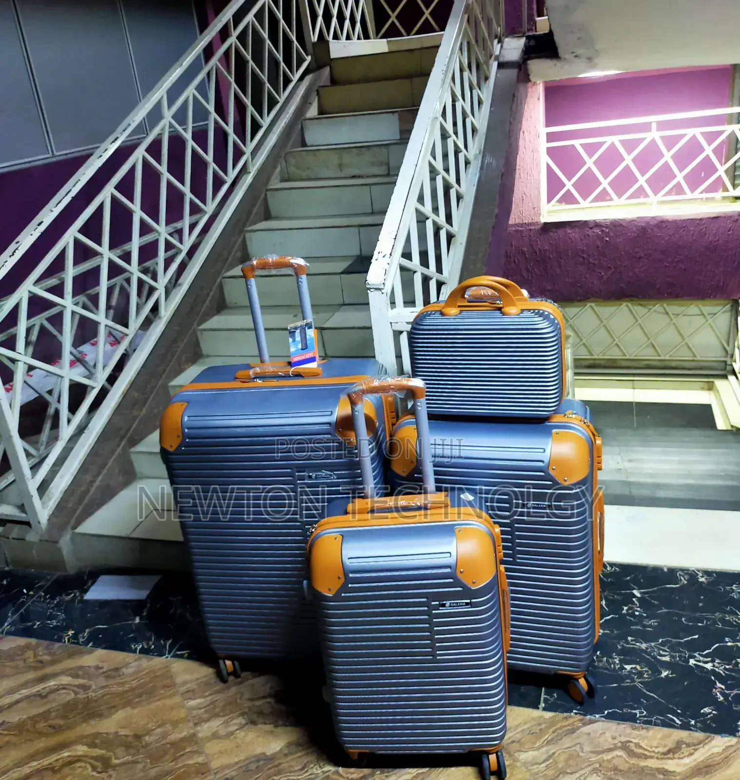 3in1 Suitcase Luxurious Fiber